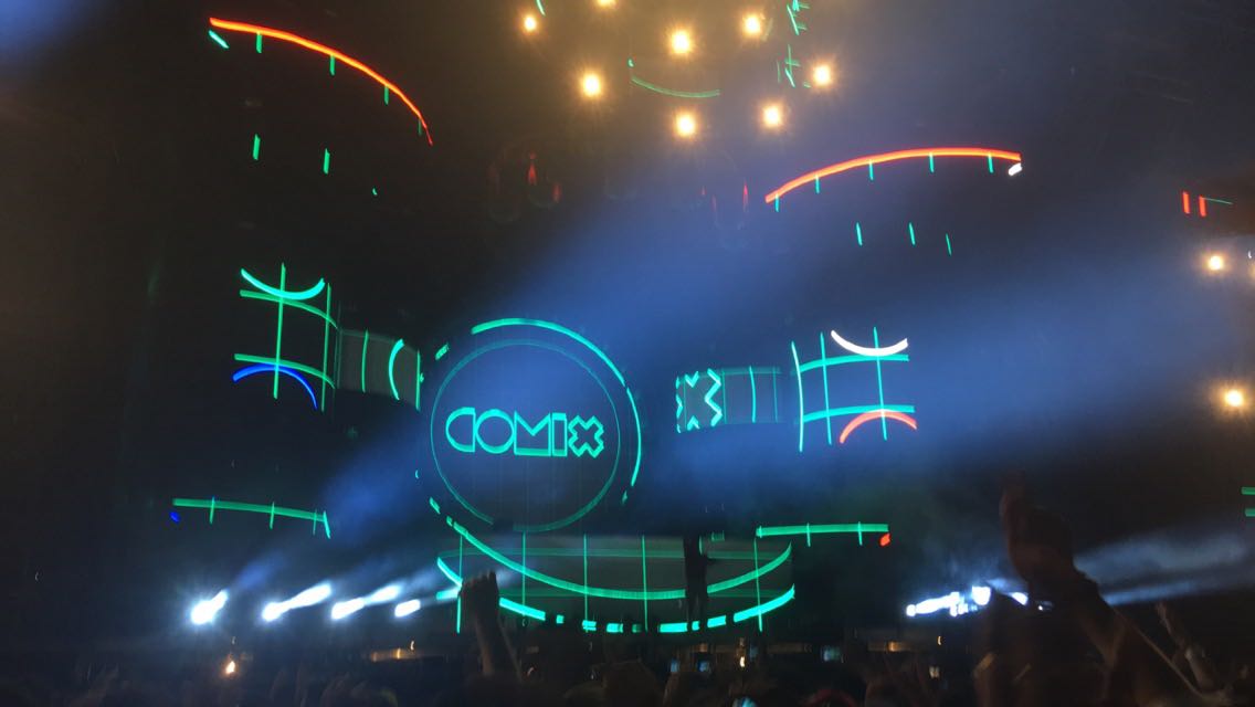 GustavoBry's tweet photo. The best visuals at Ultra Mรฉxico, great job! ๐ฅ๐ฅ๐ฅ
@thisiscomix @UMFMexico #Comixvj https://t.co/TCqSgRfsJH