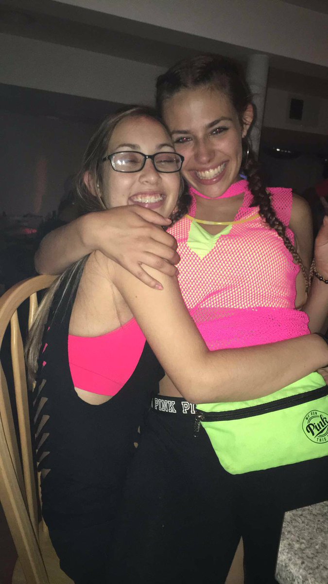 jmarie23_'s tweet photo. To my bff, gf &amp; sister all in one, I 💗 you more then you'll ever know🤞🏼👭 https://t.co/xzI5fGlZG1