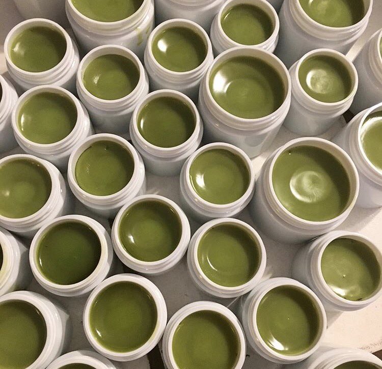 #CbdHeals 

MaKushsCBD.com