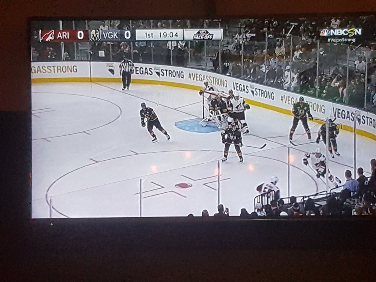 JeremyM_Ag's tweet image. Ok @GoldenKnights you may become my favorite @NHL team. Sorry @NHLJets but do you see the boards #VegasStrong #NoAdvertising  #classy