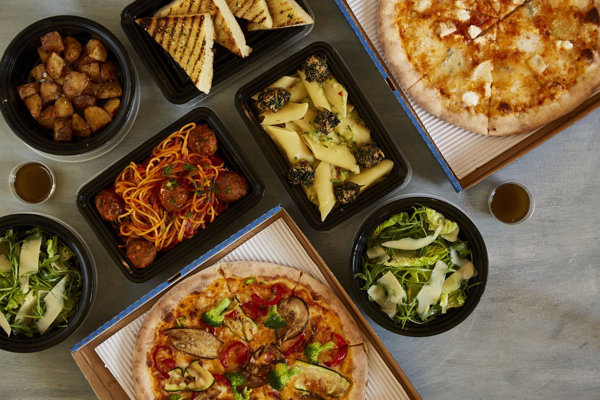 CarlucciosME's tweet photo. Italian family feasts don't come any better than Carluccio's! From AED 89 enjoy pizza, pasta and sides delivered straight to your door. https://t.co/yZdelHP8kW