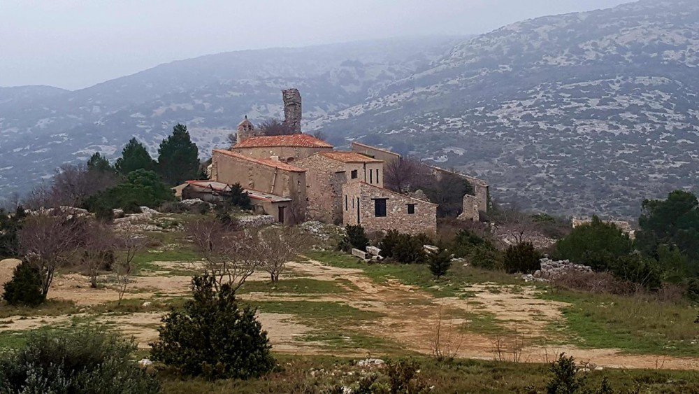 Une échappée très belle ! Le village "fantôme" de Périllos, à découvrir dans notre article flordaki.fr/perillos-le-vi…
#pyreneesorientales
