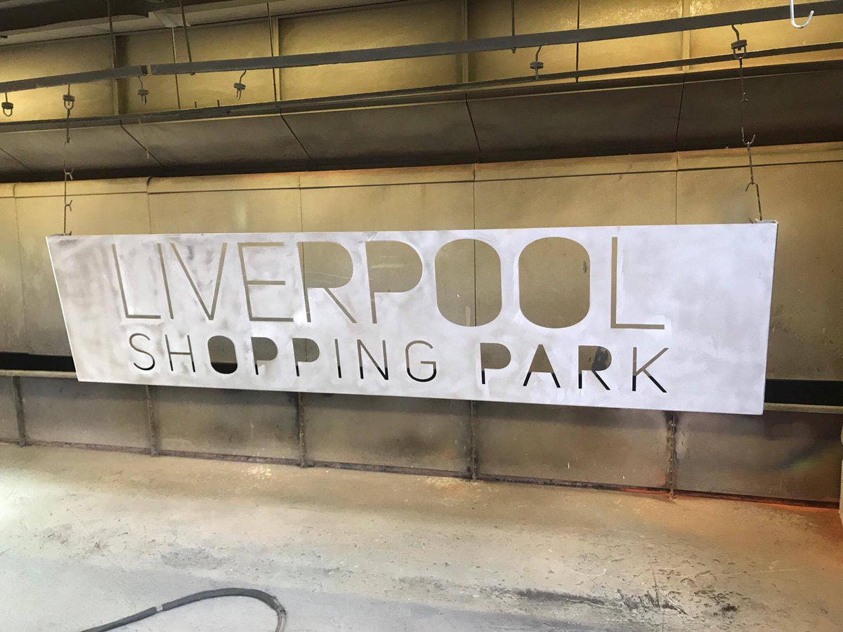 ThackersCL's tweet photo. Last #panel from #signs to be #displayed at #Liverpool #shopping park. #photo in our #spraybooth. 
We can advise on any job, get in touch https://t.co/VwOYLecqI2