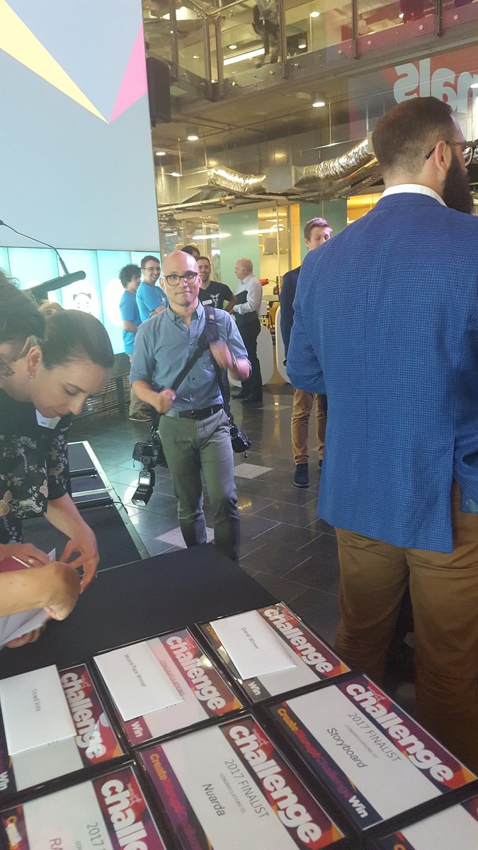 maya_radevska's tweet photo. The fabulous Marvin Fox @marvinfoxphotos covering the @qutbluebox #qutchallenge finalist event for 2017 @QUTBusiness @QUTTheCube https://t.co/Hq3I8Jm0E3