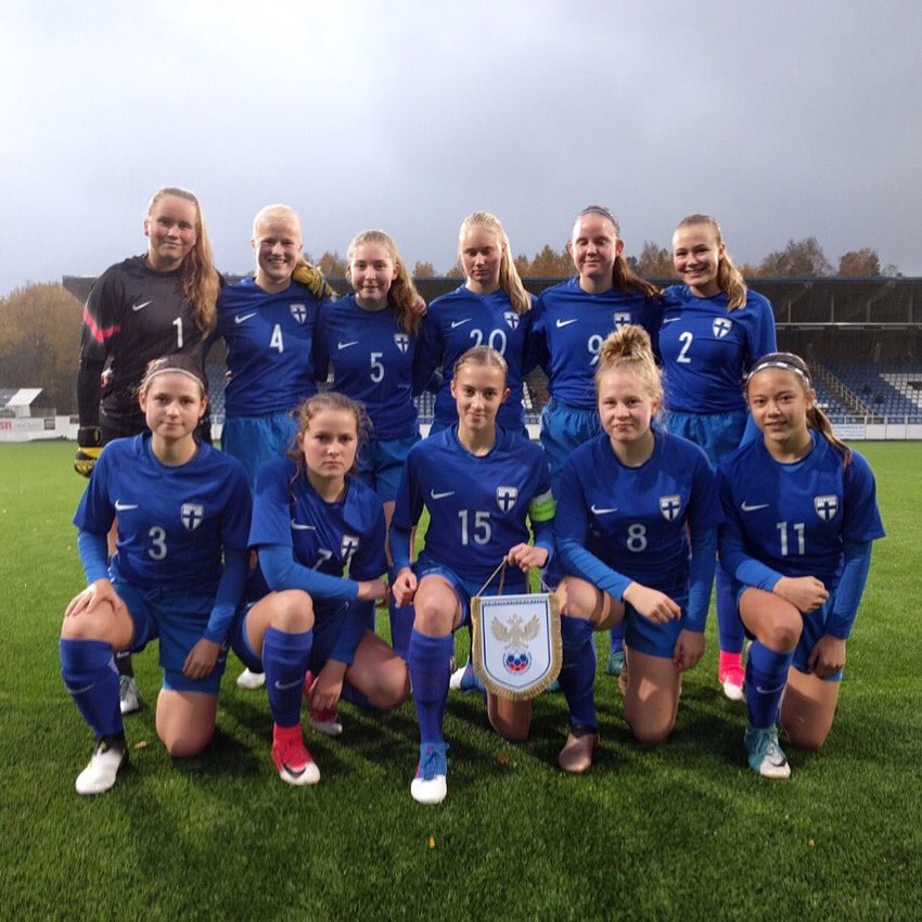 U16-tytöt voittivat Venäjän eilen 3-2! Toinen kohtaaminen Valkeakoskella huomenna klo 13. #Pikkuhelmarit