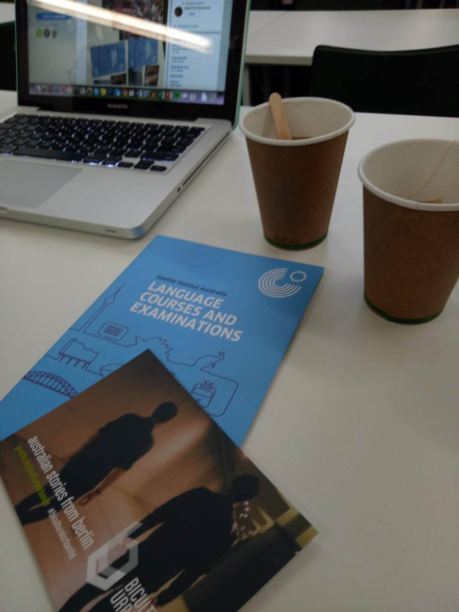 ash_k_morris's tweet photo. Coffee has been served and we're ready for the Cultural Diplomacy discussion in Multicultural Melbourne to begin! @CD_unimelb #comporcollab https://t.co/5zgFuuUqz9