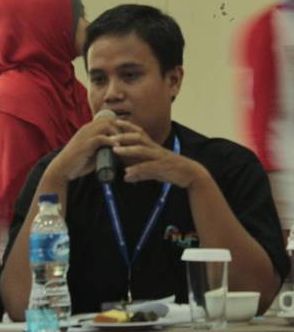 Abrar RuFI: Film saya kalau dimainin sama Aden semua beres!!! rufiindonesia.wordpress.com/2013/01/15/abr…