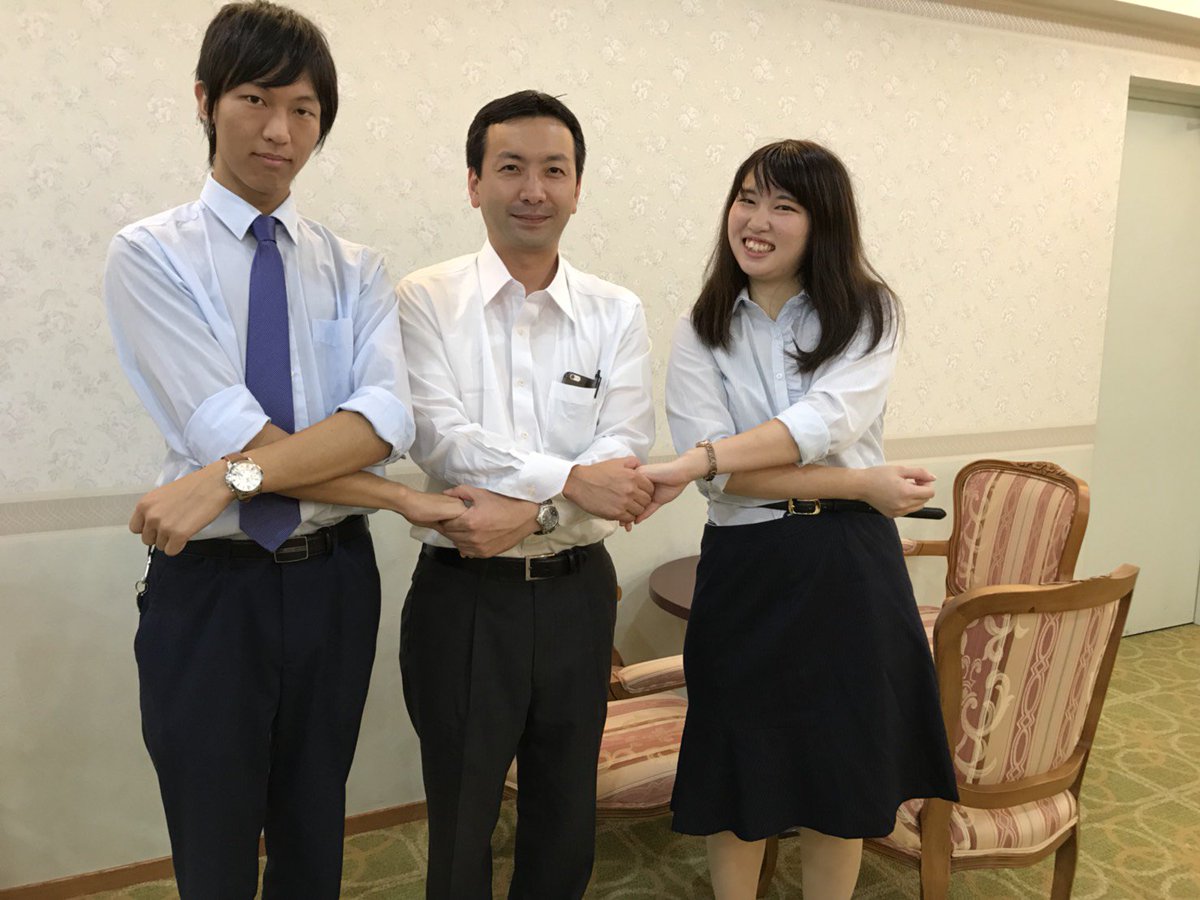 横須賀市成人式 18 近況報告です 成人式のための協賛企業訪問に行ってまいりました 今回は セントラルホテル様でした とても優しい方たちでした ありがとうございました