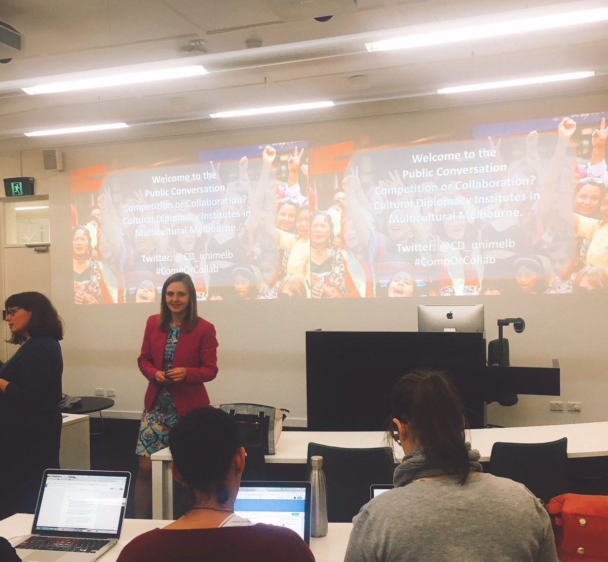 iris_xiaoyin's tweet photo. Come and join our cultural conversation! Free drinks and refreshments are served. #CompOrCollab  @CD_unimelb https://t.co/hPRLm0phkB