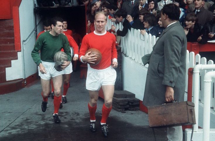 Wishing Sir Bobby Charlton a Happy 80th Birthday.
One of the finest footballers to play the game.. 