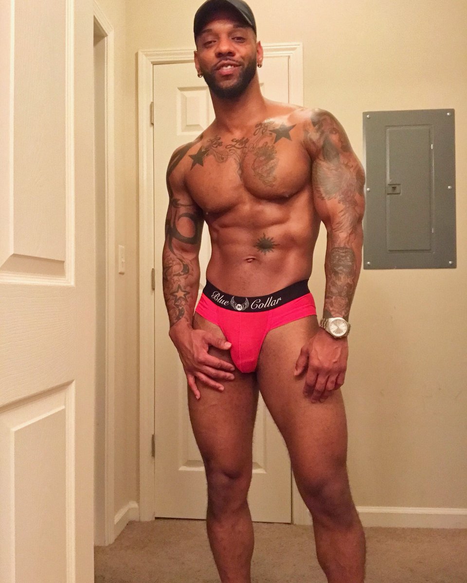 BlueCollarMale's tweet photo. Be a TROUPSTER in the TROUPSTER Brief from the #bluecollarcollection
https://t.co/BzUVvc65oE #briefstyle #briefbulge #colorbrief #menundies https://t.co/O7FgXZGJhB