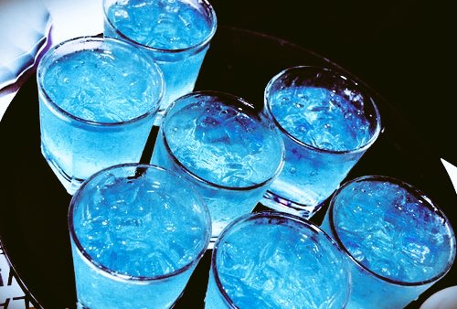 darkpuhlse's tweet photo. I wasn't supposed to go out tonight, I should be at home, I got work at 9, shouldn't be out here doing what I like but it feels so good https://t.co/WghohOwU0W