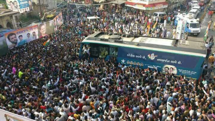 SamraatD's tweet photo. Sea of people says it all, the people of Gujarat are freed up of Photoshop Vikas &amp; politics of hate, they want change #Congress_Aave_Che https://t.co/r1s8srhBIl