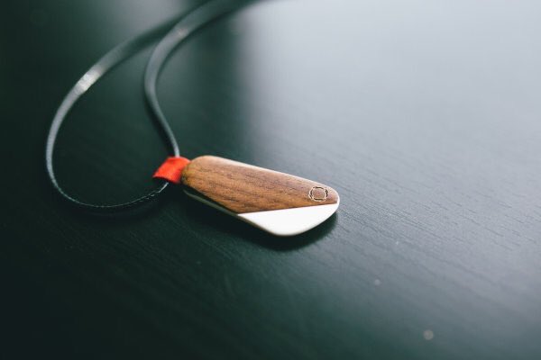 FashNerd's tweet image. FashNerd | Opter Pose: Better Posture &amp;amp; Health, In Style 
10ng.co/OpterPose #Wearables #FashionTech #IoT #WearableTech #WellnesTech