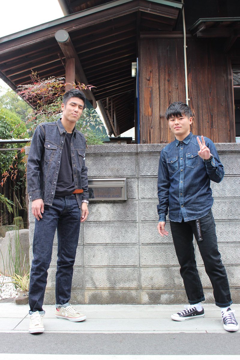 Japanbluejeans's tweet photo. 児島店お客様スナップ！じわじわと人気のブラックジーンズJB0716-Jと定番人気のJB0601-J！素敵な二人組です！
https://t.co/DEBPpvMIQv
#japanbluejeans #JB0716-J #JB0601-J https://t.co/lyvFGQzTh9