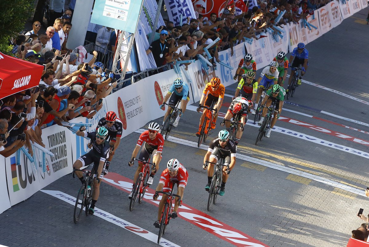 FanAstana's tweet photo. Well done Riccardo. I hope that you can get a victory. I believe in you.
#astanaproteam #TUR2017 #Turkey #welldone https://t.co/HU5H8PbOfS