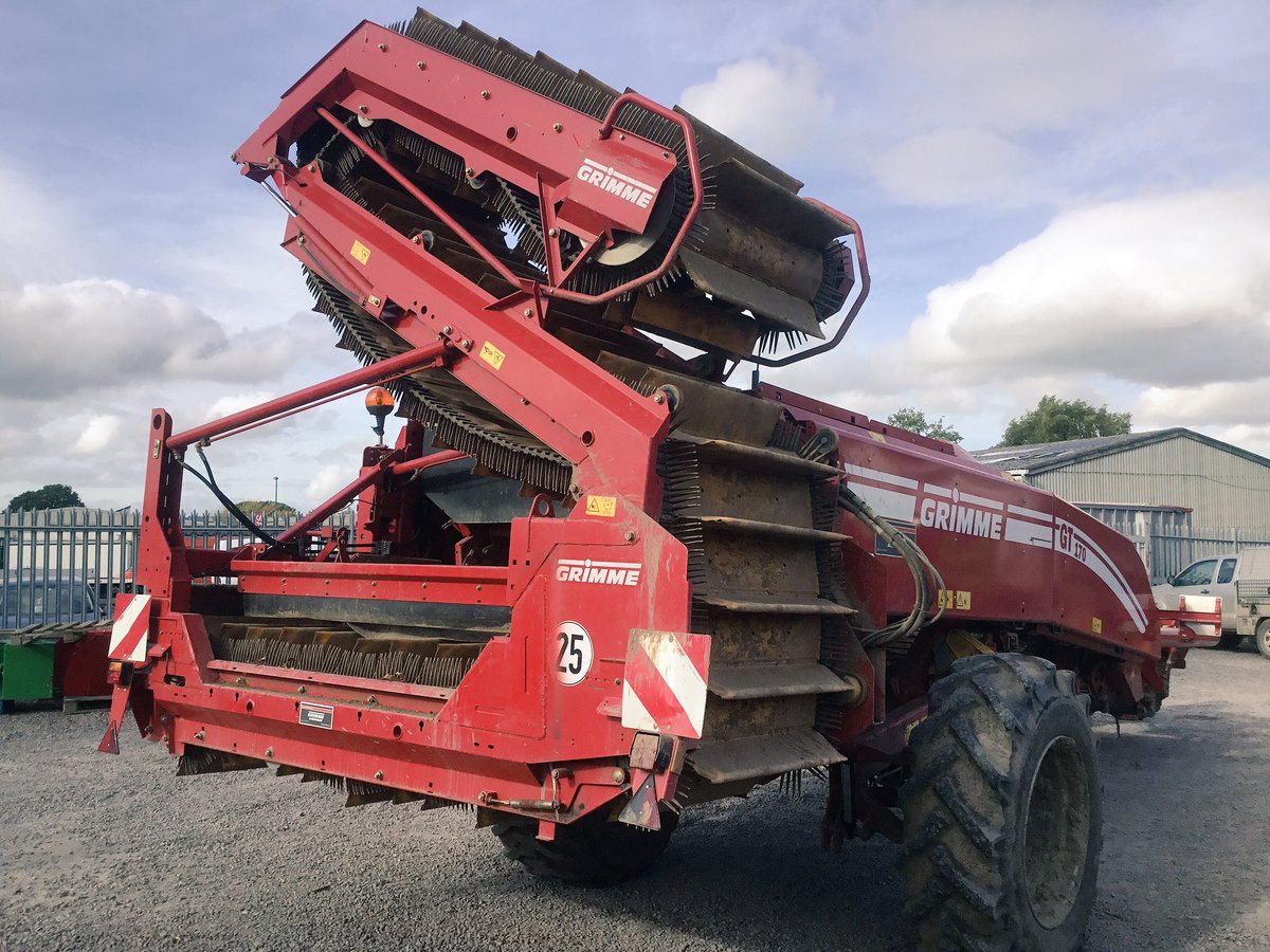 ag_sales's tweet photo. New in to Grimme Shrewsbury! 2011 GT170S DMS. Brought in from a local grower, particularly well looked after #potatoes @GrimmeUK #getintouch https://t.co/bOyixejlI9