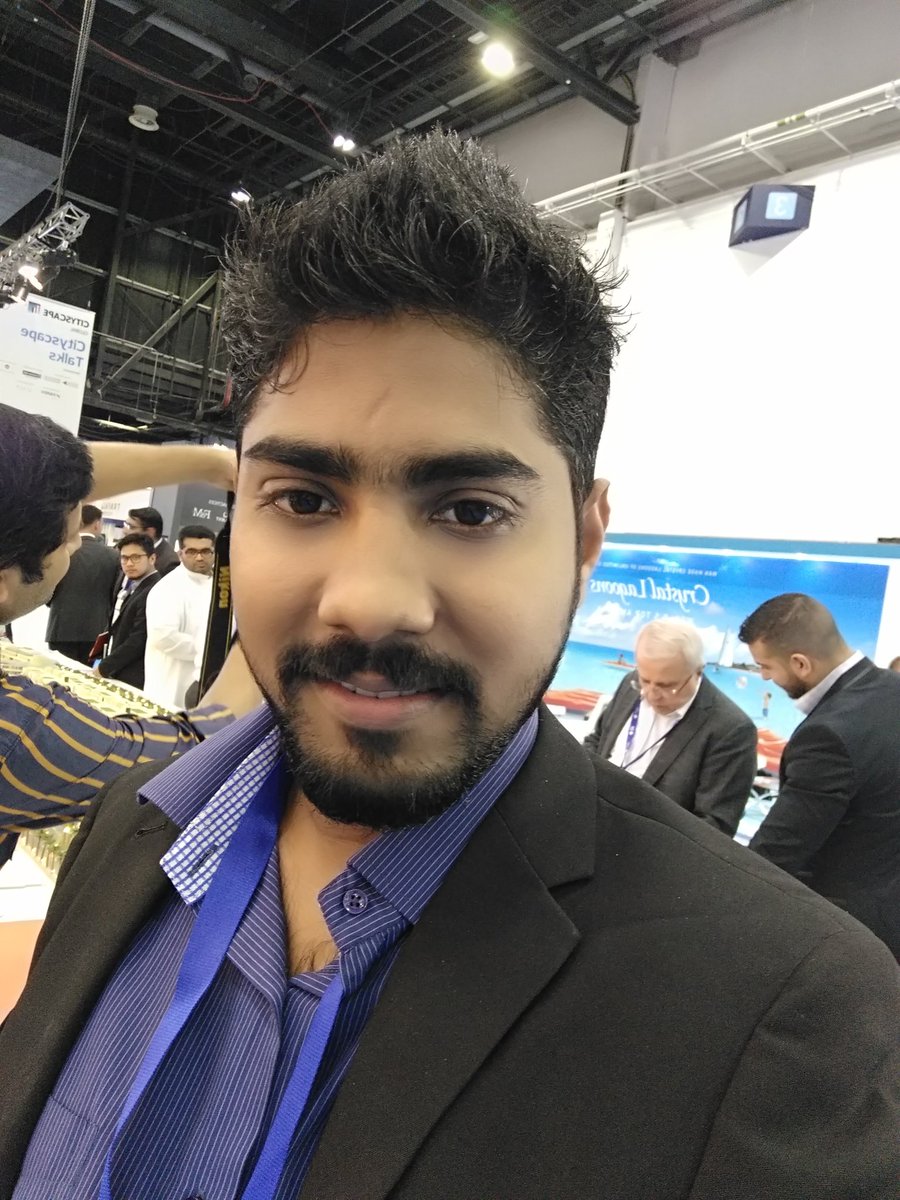 ShivanandSEO's tweet photo. Cityscape 2017 in Dubai #cityscape2017 #shivanandaim https://t.co/8ooEiV02YR
