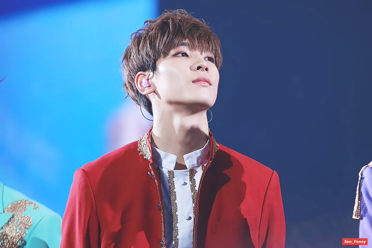 seo_yoony's tweet photo. 171001 DIAMOND EDGE IN TAIPEI #세븐틴 #SEVENTEEN #원우 #WONWOO @pledis_17 https://t.co/rHGNA1cM8E