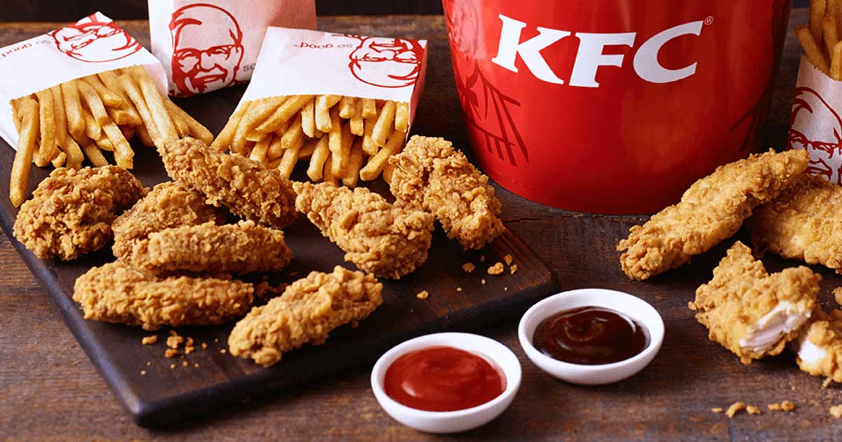 FaisLeBonChoix_'s tweet photo. On règle le problème, fait le bon choix !

🔁 pour McDo
❤ pour KFC https://t.co/2YD6YhX20b