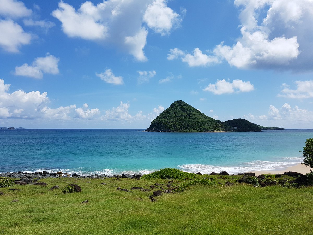 Lloydon_28's tweet photo. Shot on my #samsung7edge @GoPureGrenada #hiddengem @SamsungUK #Grenada #levera #bathway https://t.co/8zhBR4VV9m