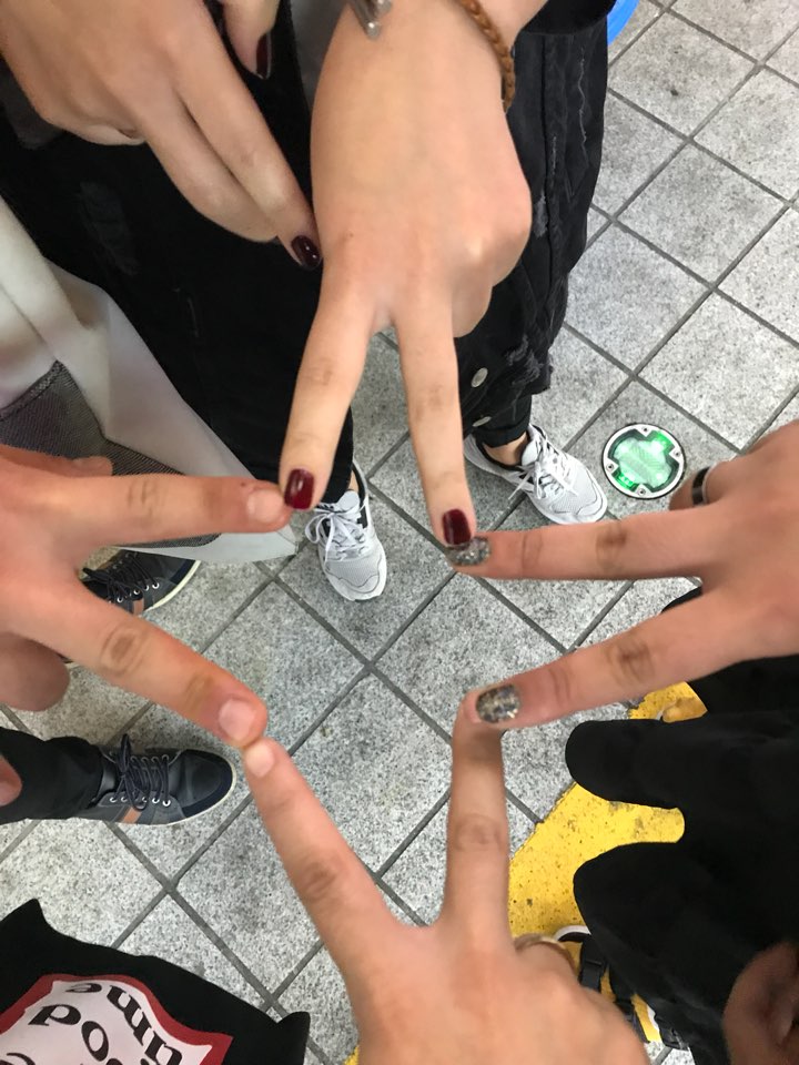 디그니티 첫 정기모임!
너무나도 즐거운 시간이었습니다~!
(5시간 내내 수다 떨었다...ㅎ)