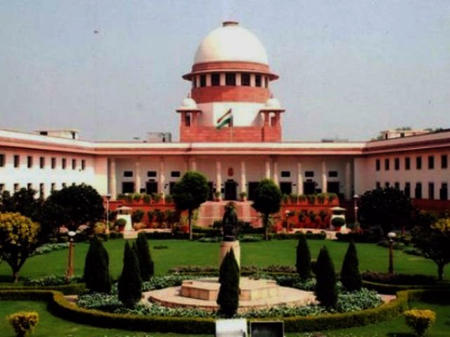 ETVBharatEng's tweet image. Traders move SC for modification of order banning sale of crackers
#FireCrackersBan #FirecrackerDebate
eenaduindia.com/news/national-…