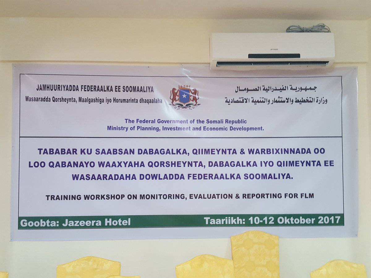 Arabow01's tweet image. 2nd day of M&E and reporting Training @MoPIED_Somalia starting #GroupWorking and #PracticalExercises 🙌🙌🙌 @JIMAALEAHMEDNUR @ADirshe