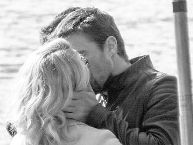 Oliverpjgdr's tweet photo. I wanna kiss you not miss you. https://t.co/5Mt766c02L