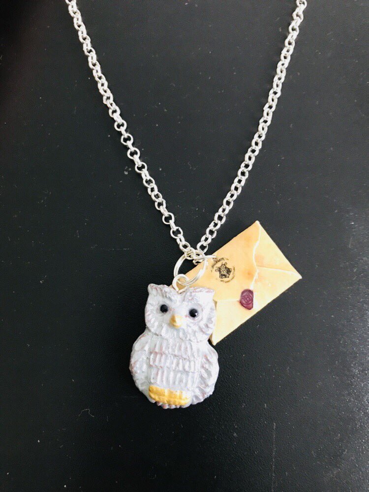 CreationsAnyway's tweet photo. #hogwartsletter #owl #polymerclay #necklace #handmade by #anywaycreations https://t.co/0nfkZRtWr8