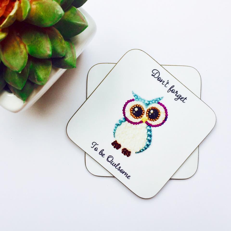 It's Wednesday!! We're half way there!!  'Don't forget to be owlsome!!'😊#CraftHour #craftbuzz #SmallBiz #handmadeMAKERS #bossbabe #buttons