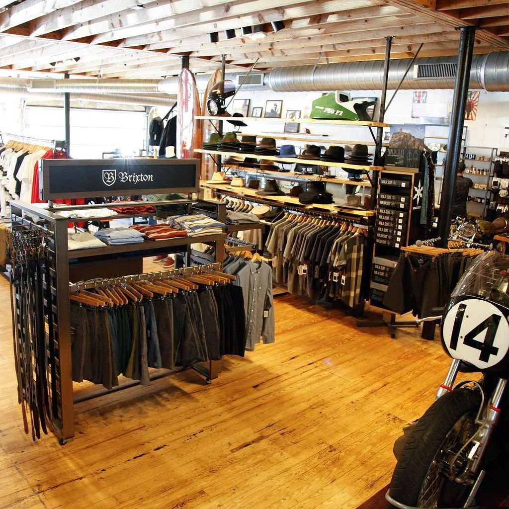 DevolveMoto's tweet photo. S A L E  V I B E S
.
Our liquidation sale continues with 30%-50% the entire store! Swing through and cop some dope… https://t.co/88vAVIi8Ab https://t.co/CLaMJf3Yy4