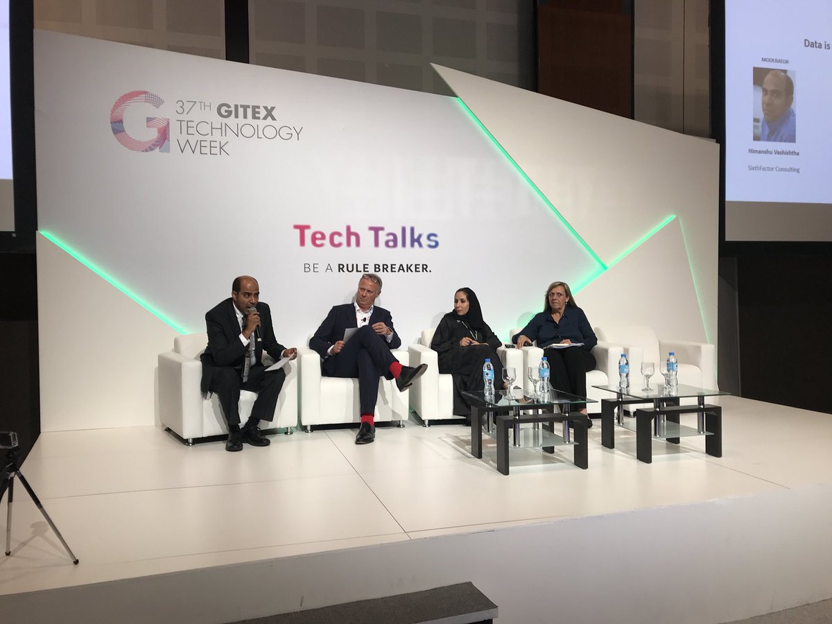 parthans's tweet image. Making #bigdata more interesting at #gitex2017 #gitextechtalks. Moderated by @vasology with @IBMMEA @etisalat and @Blanchard100