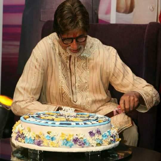 Many Many Happy Returns of the day Happy Birthday \PRAYAG SHIROMANI\ AMITABH BACHCHAN SIR. 