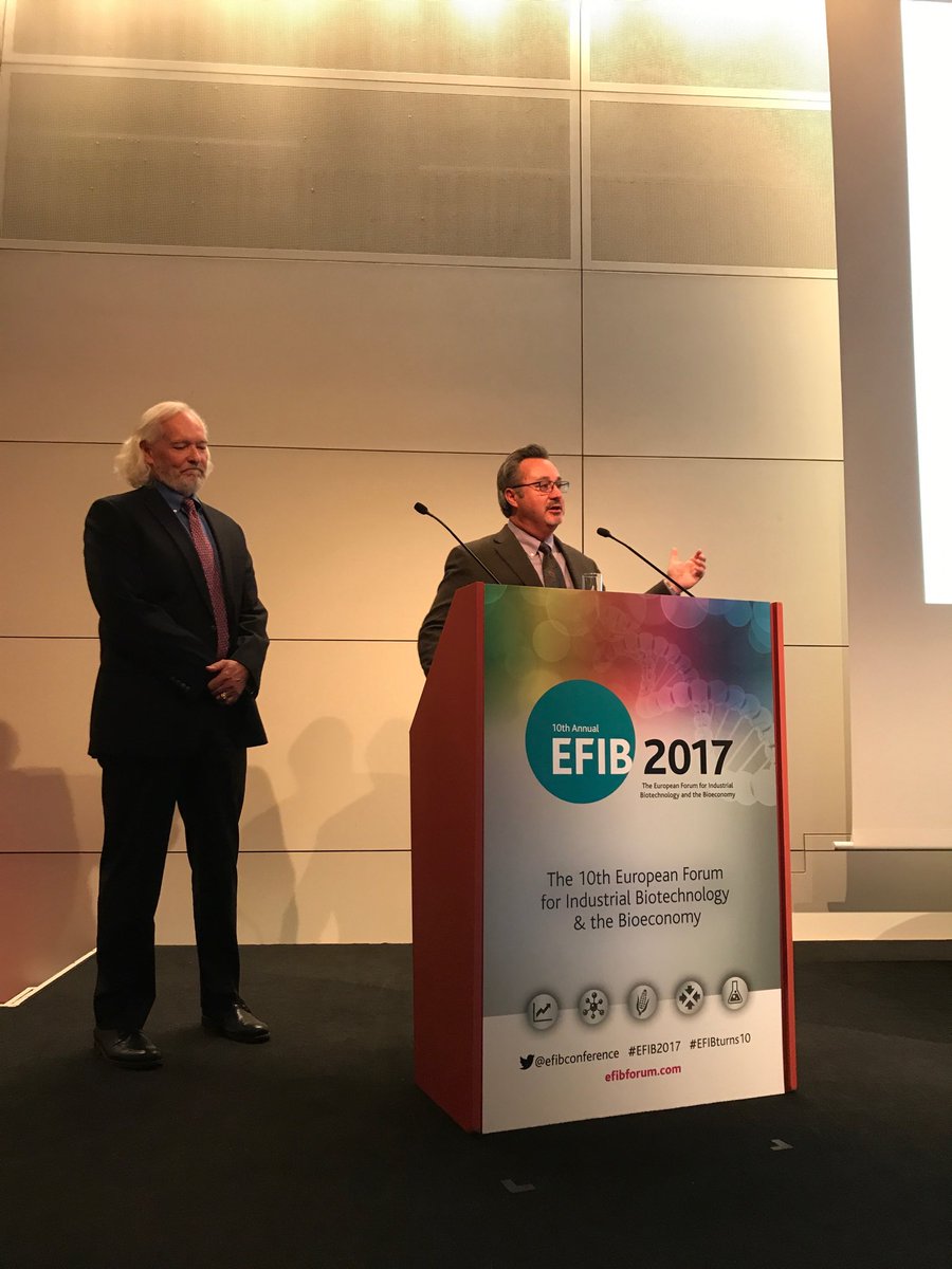 joannadupont's tweet photo. @PepsiCo Brad Rodgers & @danimersci Stephen Croskrey driving #sustainable #bio-based #packaging #evolution #efib2017 https://t.co/sBZy95GNmY