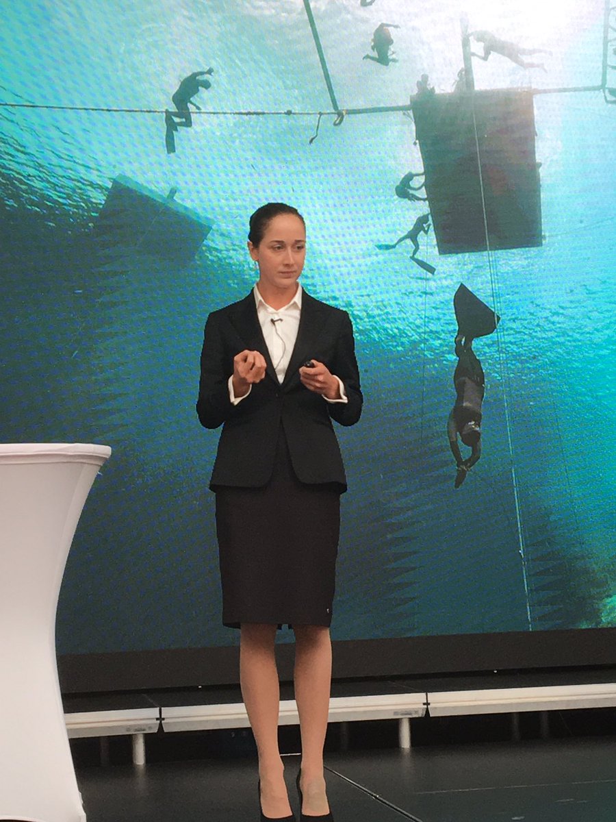 vladimirvano's tweet photo. RT @EBCG_Events: Katarina Linczenyiova #freedive #athlete #stress #management #mentor #efficient #thinking #cfoforumsk #ebcg #finance #cfo https://t.co/KMsgxhwf6x