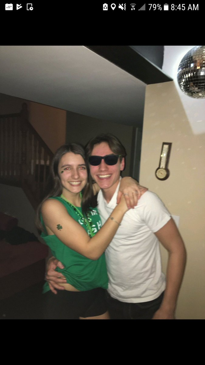 JustinLabrie_'s tweet photo. Happy birthday @lauragoli_ 🎉🎉 Hope your days as great as you are! https://t.co/ismULA4ePH