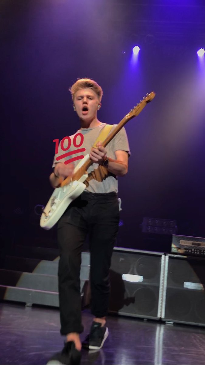 vv_amps's tweet photo. @NewHopeClub @NewHopeGeorge 
I love u so much. Today was an awesome day for me😍😍😍😍😍 Thank u💓💓💓 #NHCTokyo https://t.co/Mw24Vlsgza