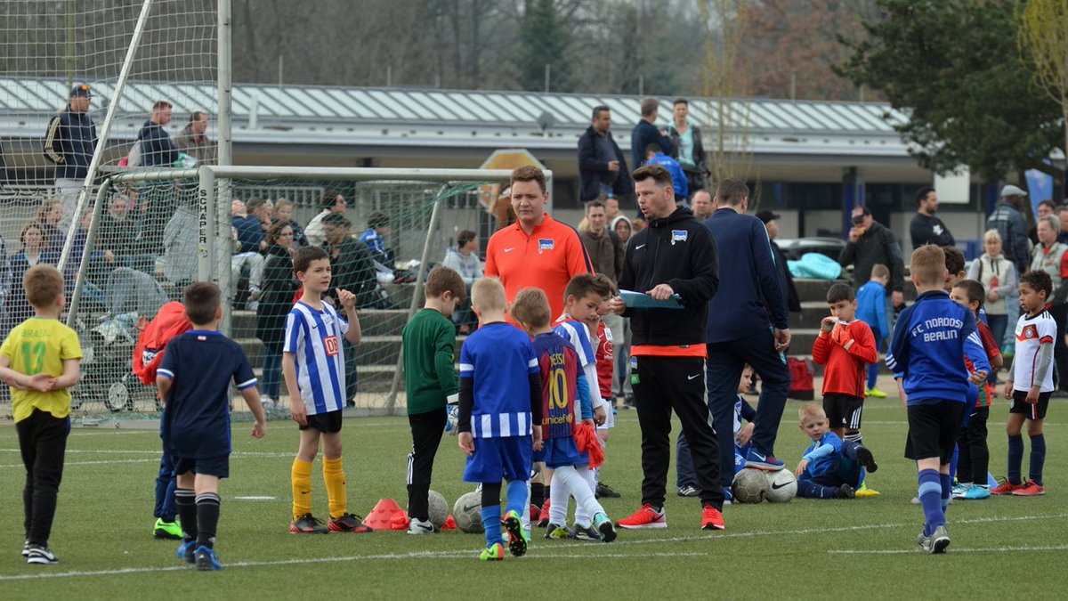 Für die Herbstsichtung am 12.11.17 sind noch Plätze für die Jahrgänge 2009 und 2010 frei! Alle Infos: herthab.sc/anmelden-herbs… #hahohe