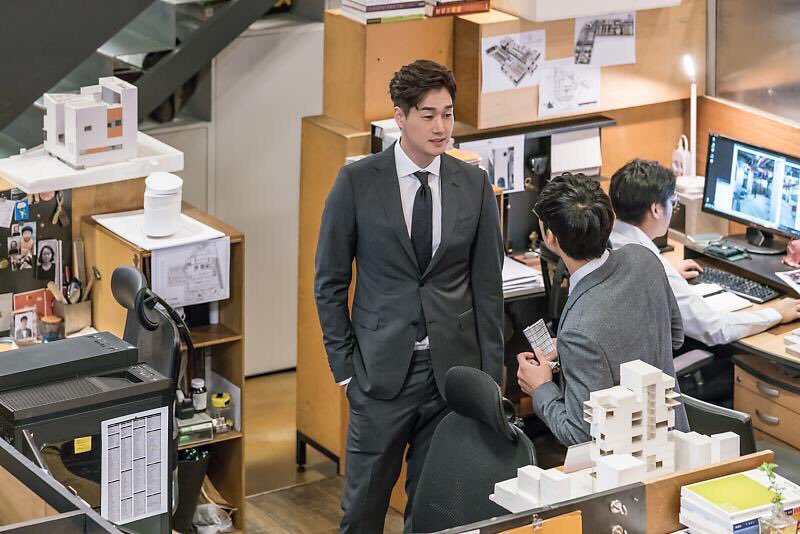 DL2B1PeWkAEFv2A.jpg:large