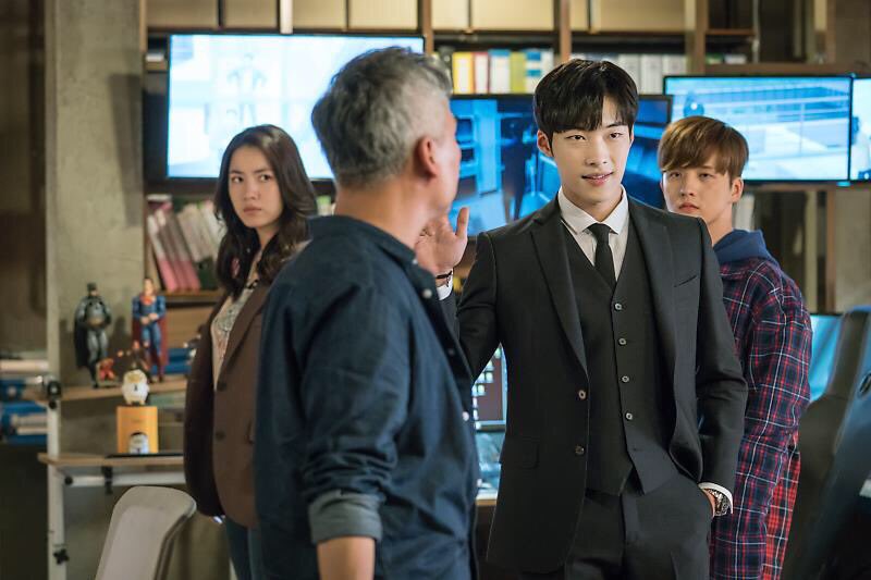 DL2CB5oXUAE3hdW.jpg:large