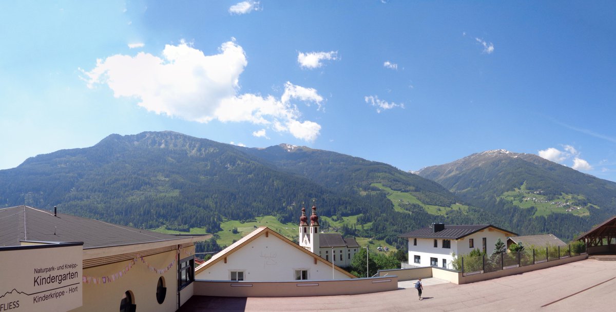 ETTC_Austria's tweet photo. What a lovely photo taken by Louise in NMS Fliess, Tyrol. Just a bit of snow on those mountains! #mountains #TEFL #snow #Austria #beautiful https://t.co/R9JgM9mQax
