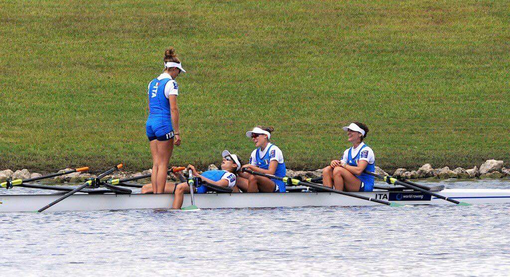 canottaggio1888's tweet photo. Medaglia del giorno, cap.8: il 4di coppia PL femminile campione del Mondo! #Sarasota #Italremo #Italiateam #coninews #wrchamps #wrch2017 https://t.co/mkepX8982c