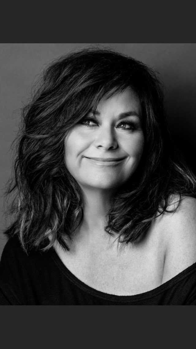 Robinwindsor's tweet photo. How AMAZING does @Dawn_French look at 60 😘 https://t.co/5i2fDESkJy