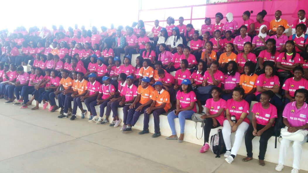 planmozambique's tweet photo. Girls Summit in Nampula!
“QUERO ESTUDAR PARA GARANTIR O MEU FUTURO, CASAMENTO SÓ DEPOIS DOS 18 ANOS!"
#planmozambique #IDG2017 https://t.co/ZEOSF7zxfw