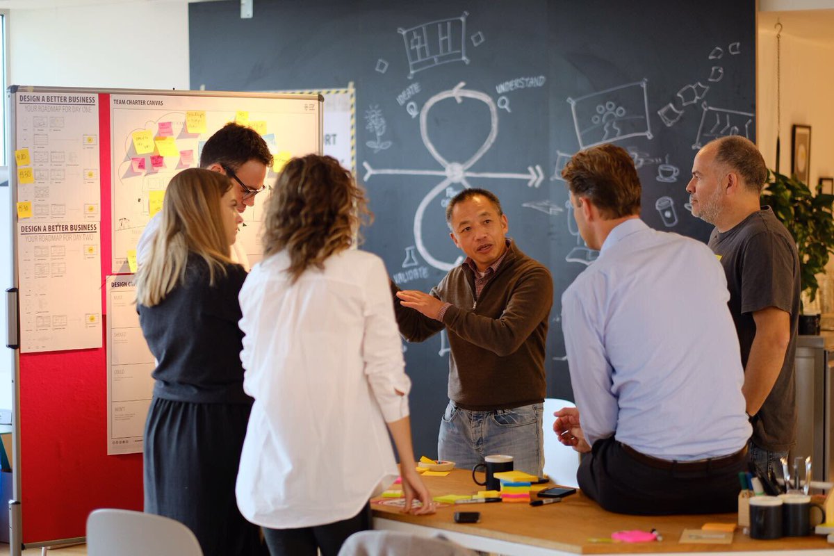 HowToDbb's tweet photo. Teams are made! We started with the Team Charter and Design Criteria Canvas! #DBB2017 https://t.co/4a4jIB4wtw