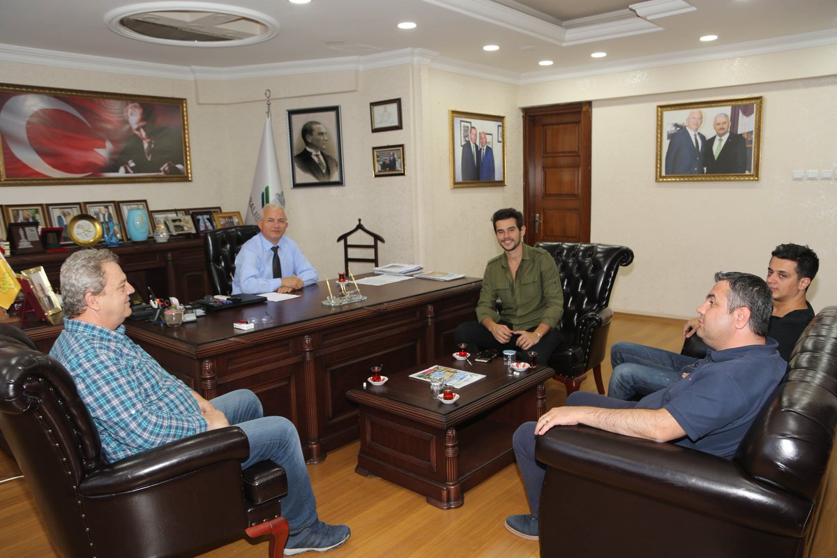 Gozlem_Gazetesi's tweet photo. 29 Ekim’de Torbalı’da Cem Belevi rüzgârı esecek…
https://t.co/S3gMDncIA4 @torbalibel @adnangormez @CemBelevi @CemBeleviHaber https://t.co/M3M2qROkEC