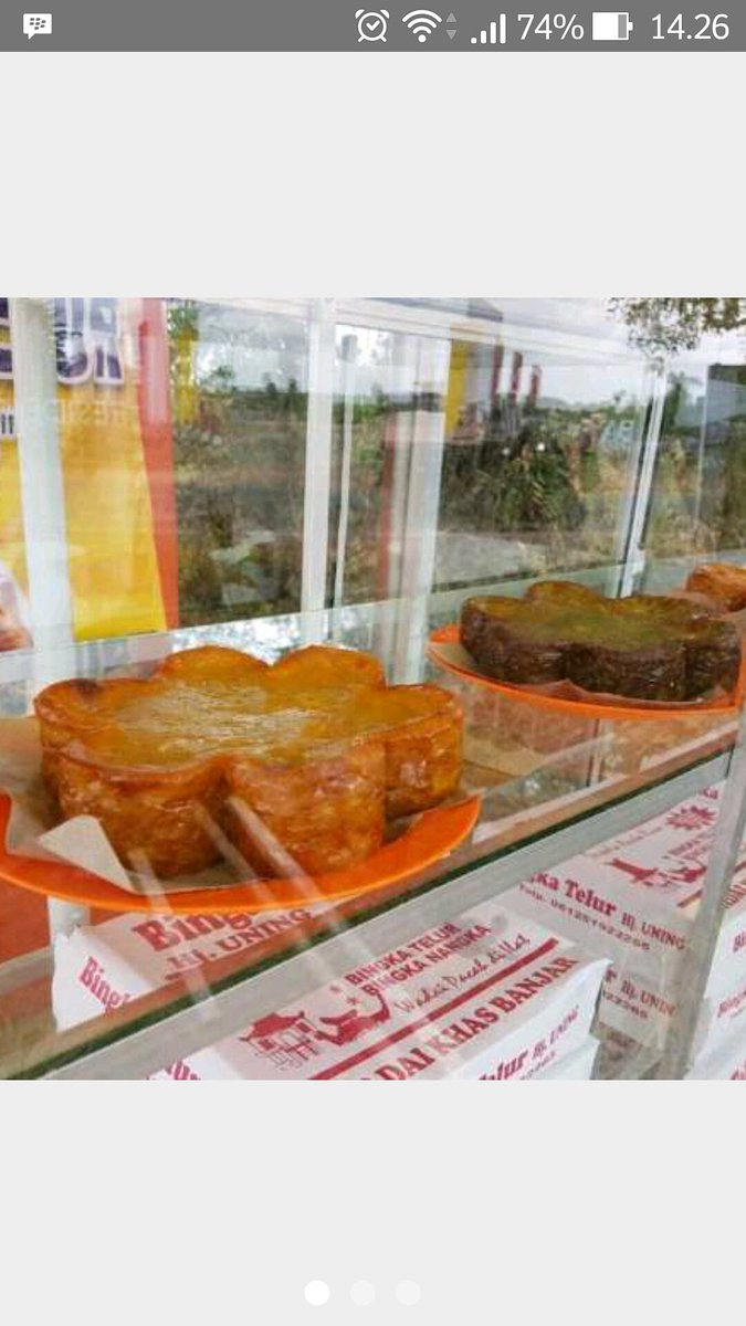 ariniadeliya's tweet photo. Bingka bakar kentang dan tapai Haji Uning https://t.co/TeZZylCm5g