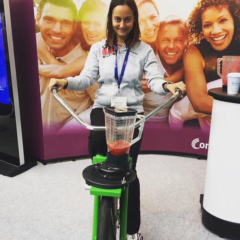 PathakYoga's tweet photo. #EBlive17 #workingforoursmoothie, great idea @Computershare. Thank you for inspiring presentations @thesleepgeek &amp; @thameswater #pathakyoga https://t.co/jJmU7s1fNS