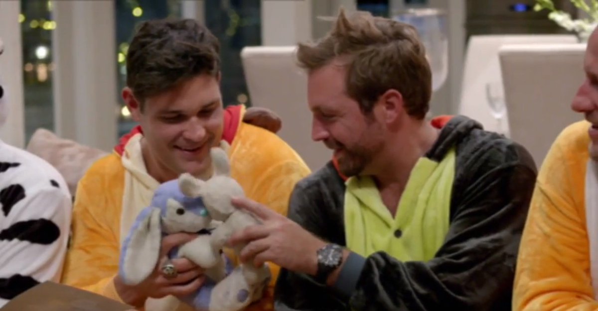 jothornely's tweet photo. That sound you can hear is just Australia's ovaries all rupturing in unison. #BacheloretteAU https://t.co/QsaaeSKjaD